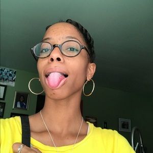 Meet your Posher, Sasha